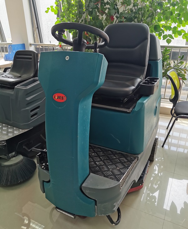 辦公樓洗地機